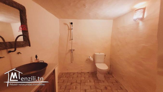 HOUCH TYPIQUE DJERBIEN À DJERBA  TUNISIE