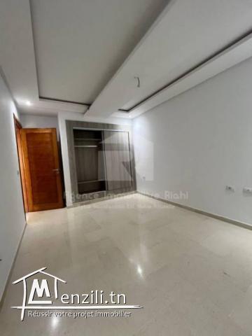 A LOUER (Annuelle) un appartement S3 non meublé situé à Hammem Sousse