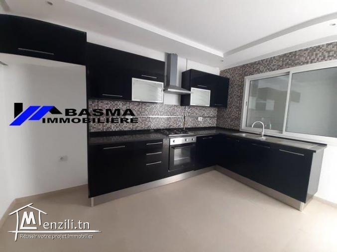 Un appartement s+2 à vendre située à khzema