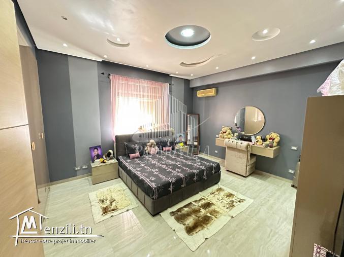 une luxueuse villa à Hammamet Nord