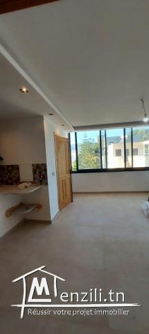 appartement a louer a 2 étage sis corniche Bizerte .