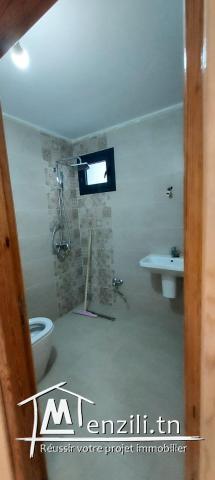 appartement a louer a 2 étage sis corniche Bizerte .