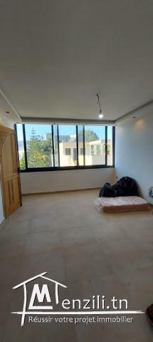 appartement a louer a 2 étage sis corniche Bizerte .