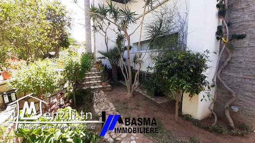 Une magnifique villa à vendre située à khzema ouest