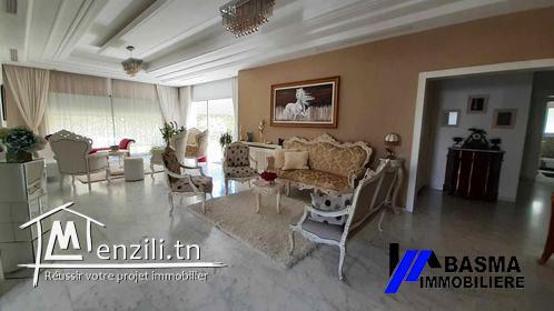 Une magnifique villa à vendre située à khzema ouest
