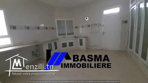 Une villa à vendre située à chat mariem