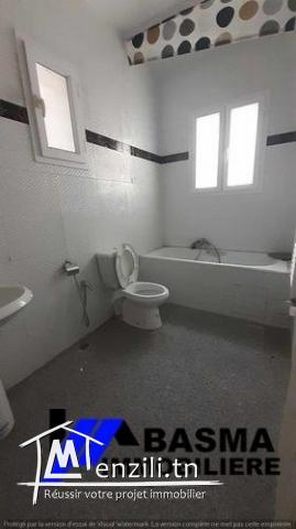 Une villa à vendre située à chat mariem