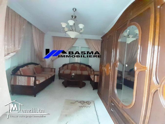 Une villa indépendante s+7 à vendre située à chatt mariem