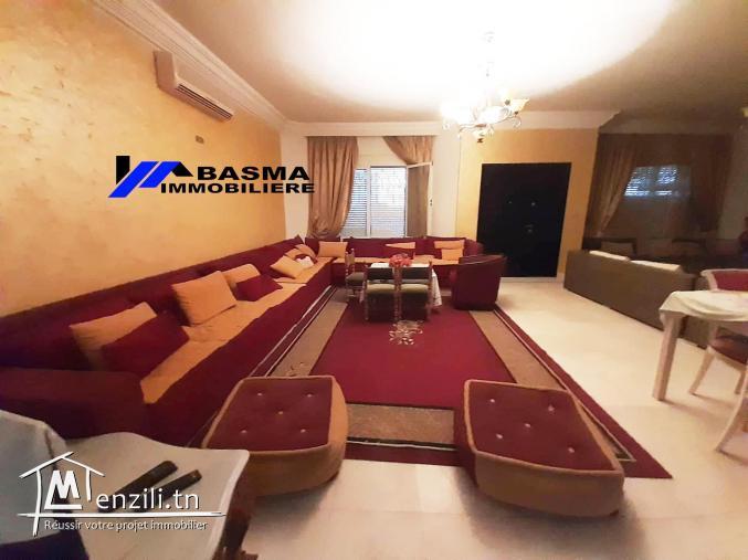 Une villa indépendante s+7 à vendre située à chatt mariem