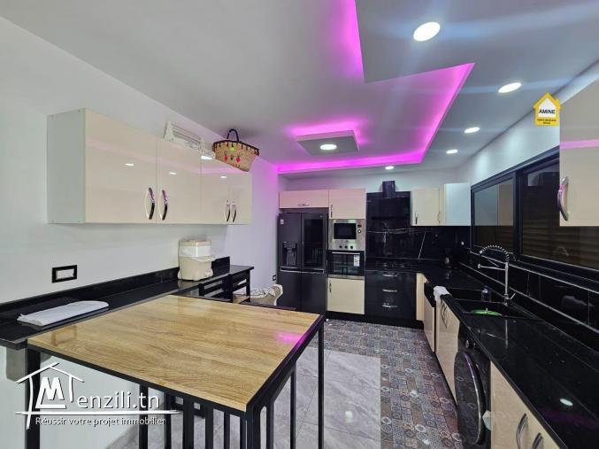 A vendre villa de luxe avec grand piscine à Midoun Djerba