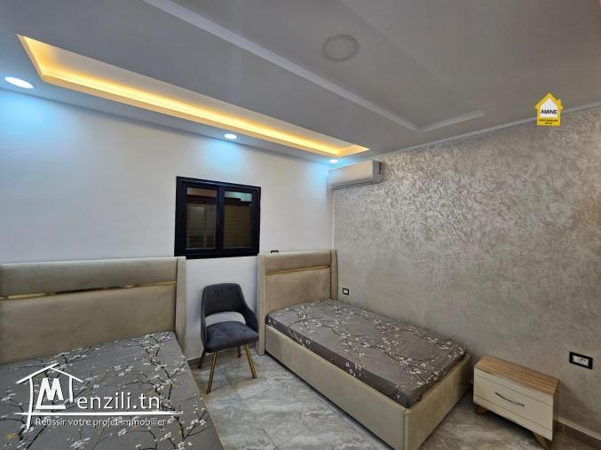 A vendre villa de luxe avec grand piscine à Midoun Djerba