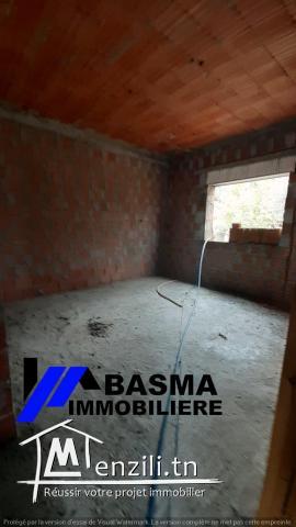 Une maison de compagne inachevée à vendre située à kalaa kbira