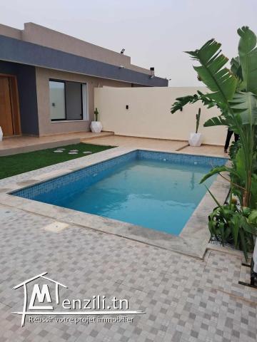 Une belle villa haut standing avec piscine à VENDRE