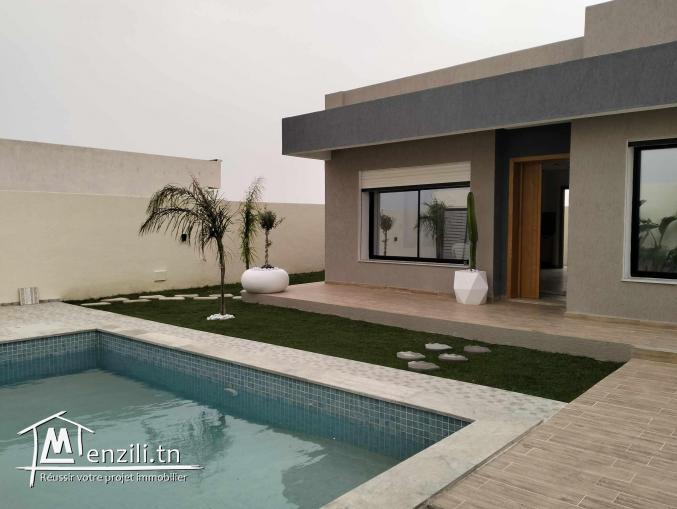 Une belle villa haut standing avec piscine à VENDRE