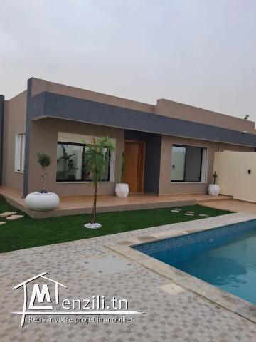 Une belle villa haut standing avec piscine à VENDRE
