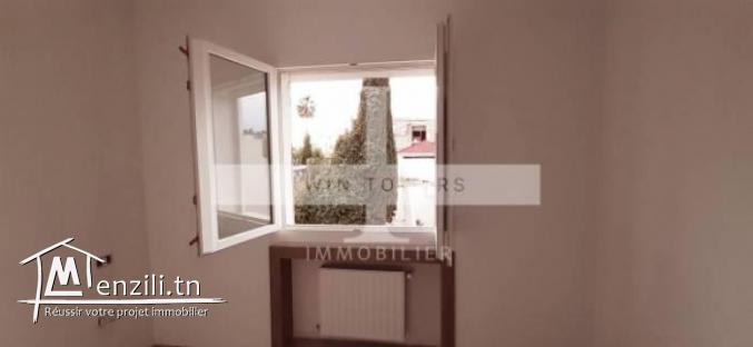 Appartement tout neuf de  80 m² à chot mariem.