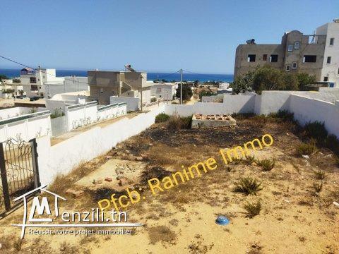 grande villa a deux niveaux