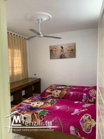 للبيع عقار بمنزل تميم