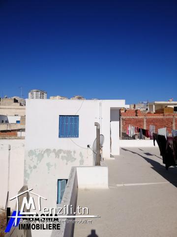 Une maison à vendre située à bled arbi