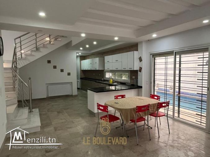 A louer villa S+4 avec piscine à Hammamet Nord