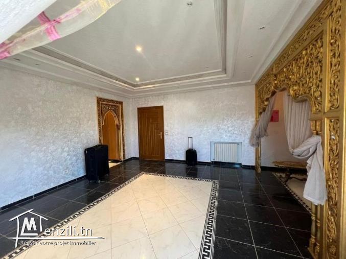 V482 Villa ROYALE MAHRSI H