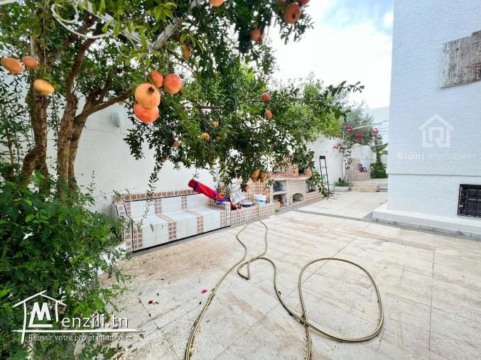 une villa a vendre a Ezzahra