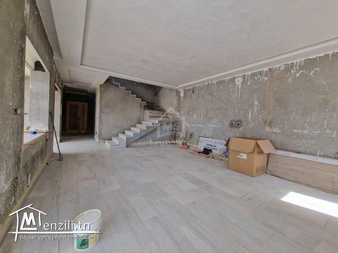 Charmante villa avec piscine encours de finition à vendre 51355351