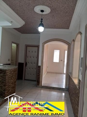 Appartement S+2, 1ère étage au centre ville de kelibia cap bon