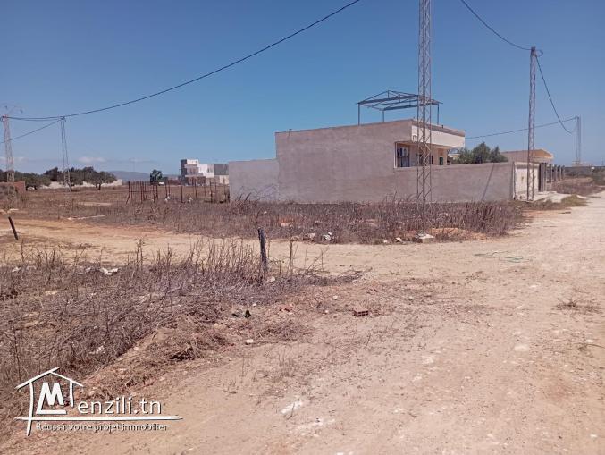 un terrain à dar allouche de 300 m2