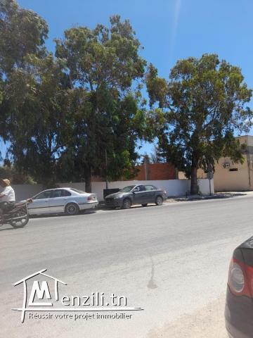 un terrain à dar allouche de 300 m2