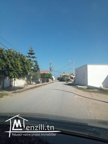 a vendre 250 m²  très proche de la plage de dar allouche (corniche)