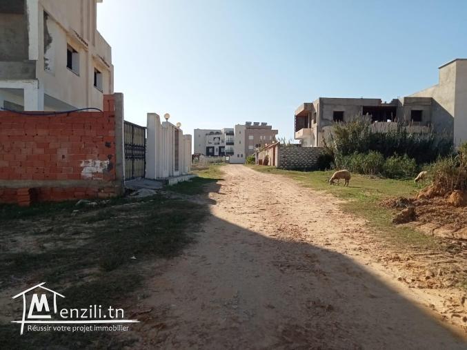 a vendre 250 m²  très proche de la plage de dar allouche (corniche)