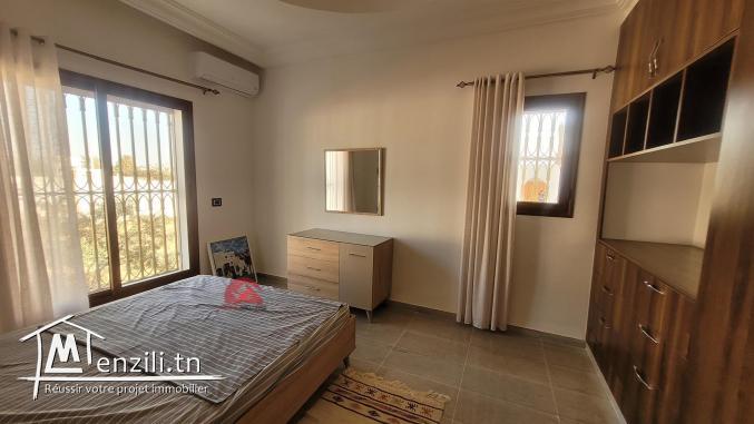 GRANDE MAISON SUR MEZRAYA DJERBA ZA - RÉF V693