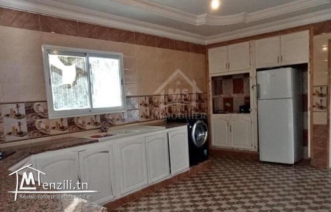 Maison avec étage inachevé et garage à Hammamet Sud à vendre 51355351