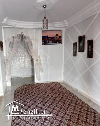 Maison avec étage inachevé et garage à Hammamet Sud à vendre 51355351