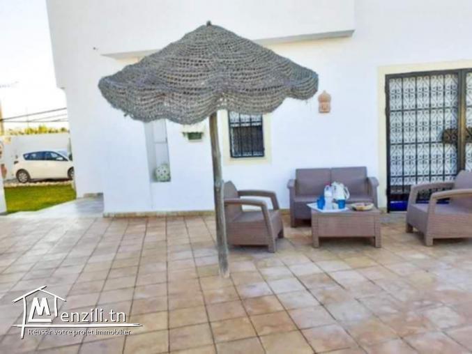 Vente de maison meublée avec titre bleu dans la zone tourstique de Midoun Djerba