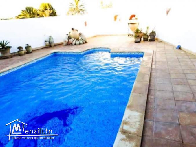 Vente de maison meublée avec titre bleu dans la zone tourstique de Midoun Djerba