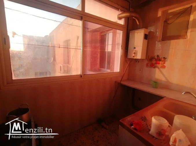 للبيع شقة في حي ابن خلدون