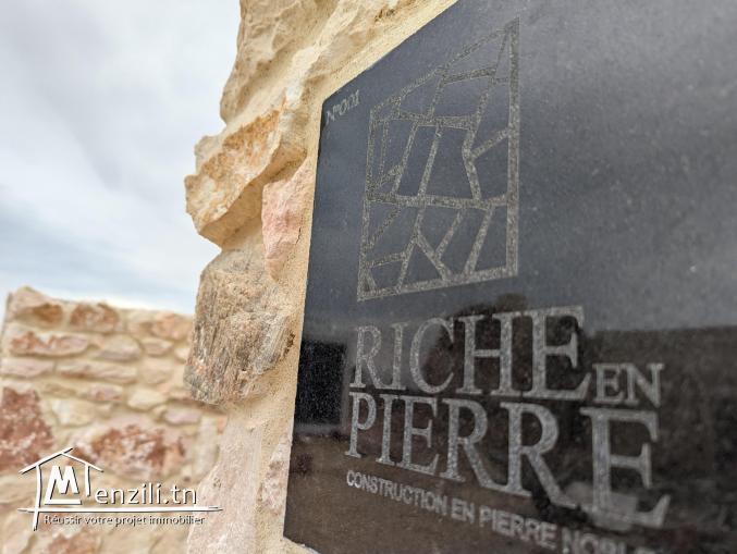 Villa Piscine Ultra-Luxe Signée Riche En Pierre