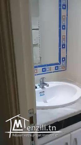Loue à Monastir Skanès un bel appt mueublé s+1
