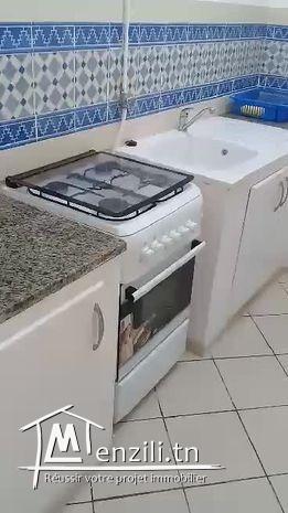 Loue à Monastir Skanès un bel appt mueublé s+1
