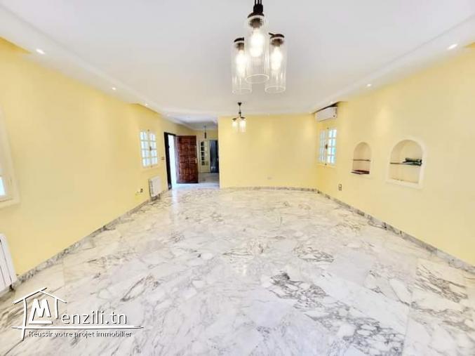Villa S4 avec jardin à la Marsa réf 30 a