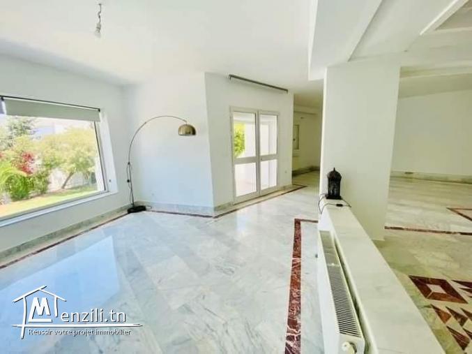 Une villa à louer à Gammarth réf 10a