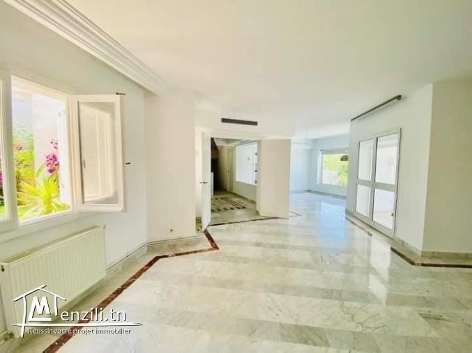 Une villa à louer à Gammarth réf 10a
