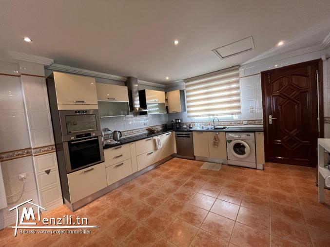 un cabinet médical à la marsa réf13a