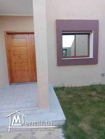 une villa prés de la plage à el haouaria