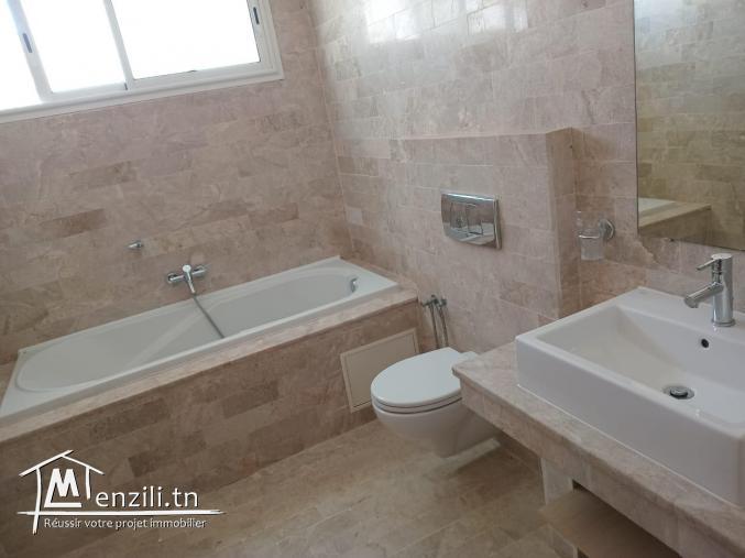 Villas4 avec pisicne à louer à la Marsa