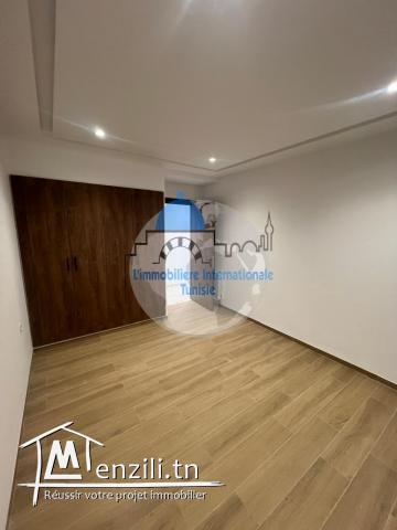 A vendre une Superbe S2 d’une superficie 108m² situé à Sahloul.