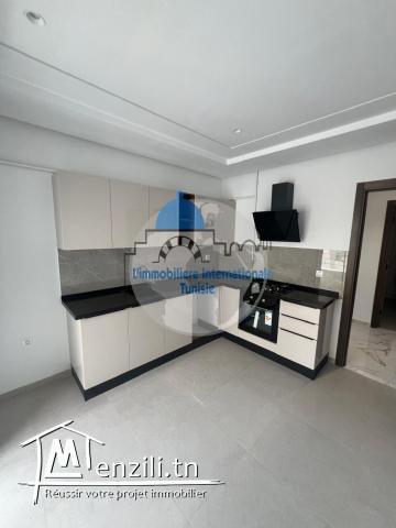 A vendre une Superbe S2 d’une superficie 108m² situé à Sahloul.