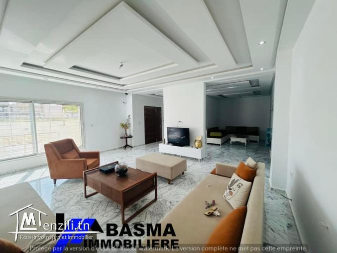 Une luxueuse villa s+4  à vendre située à sahloul 4